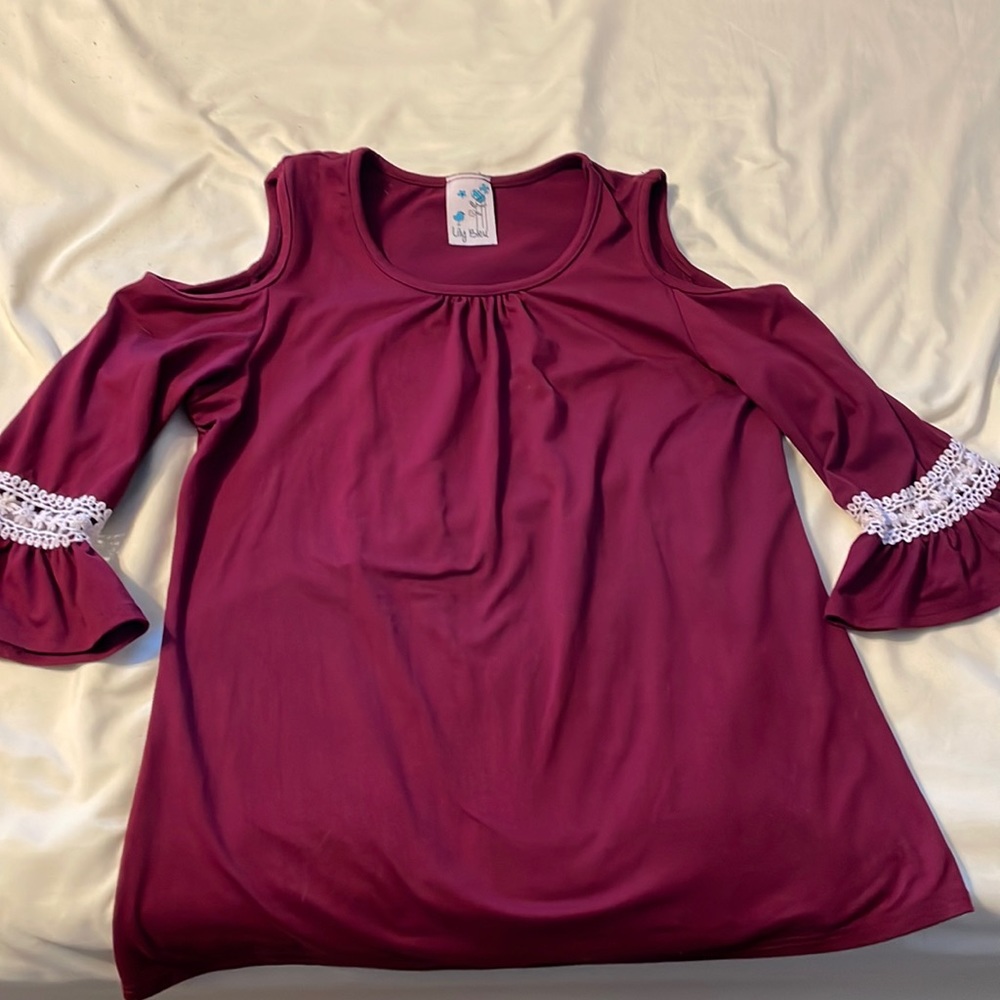 Girls 14 cold shoulder dress top